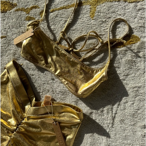 2. NWT Skims Metallic Swim V-Waist Short & Micro Scoop Bikini Top Two Piece Set - Picture 13 of 16